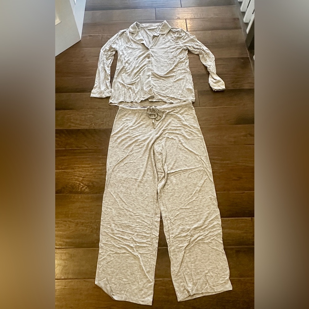 Nordstrom Moonlight Eco Knit Pajamas. Size Large. Like New!